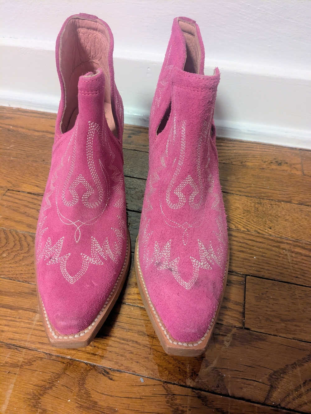 Ariat Dixon Women’s Pink Suede Western Boots
